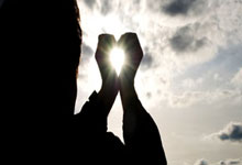 雷速体育：张玉宁、汪海健表示赢球让大家更有底气，精神状态达到比赛要求.